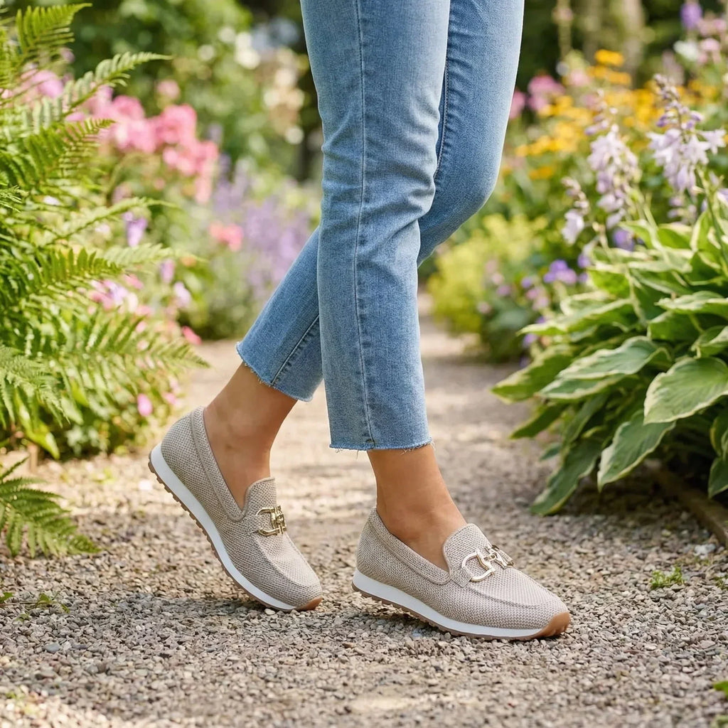 Camilla | Slip-on sportive con dettaglio dorato