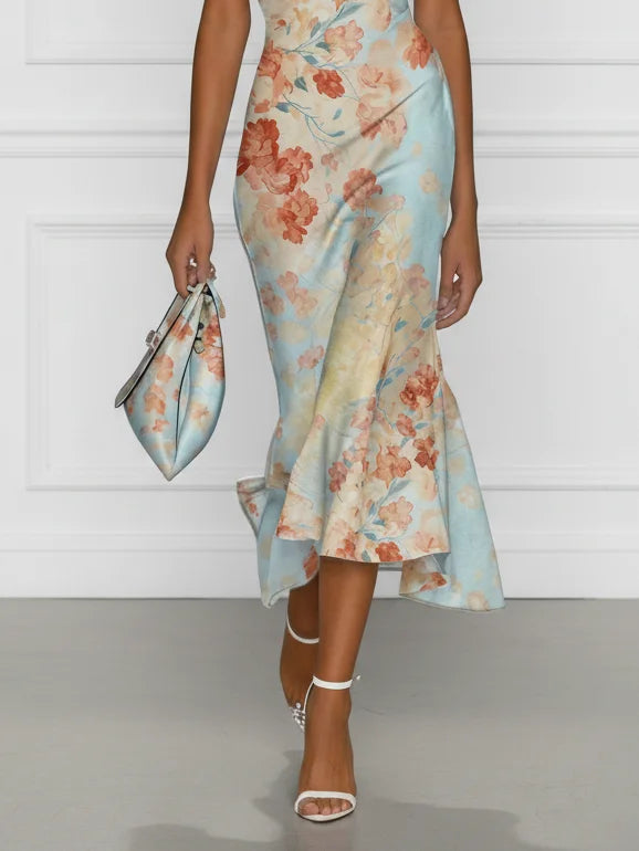 Victoire | Robe midi sirène à épaules dénudées et imprimé floral bleu