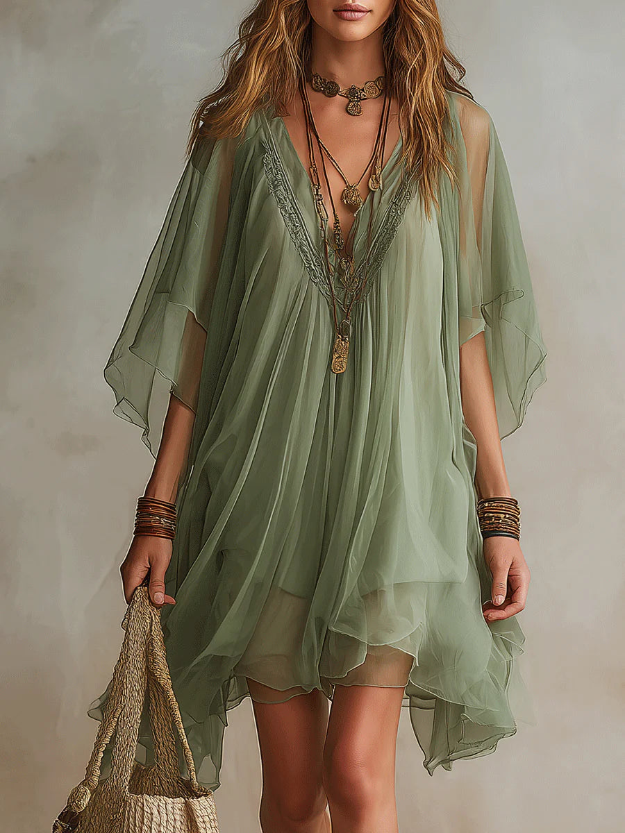 Émeraude | Mini Robe Fluide Superposée, Col en V Vert