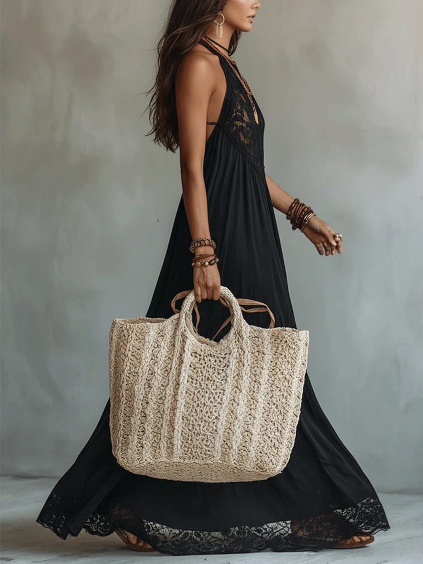 Zélie | Robe Maxi Bohème Noire, Bordure Dentelle