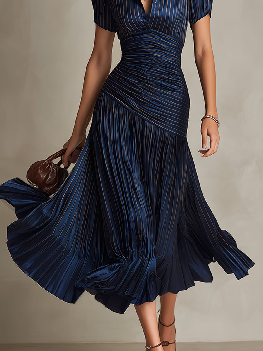 Adriana | Robe midi satinée à rayures rétro