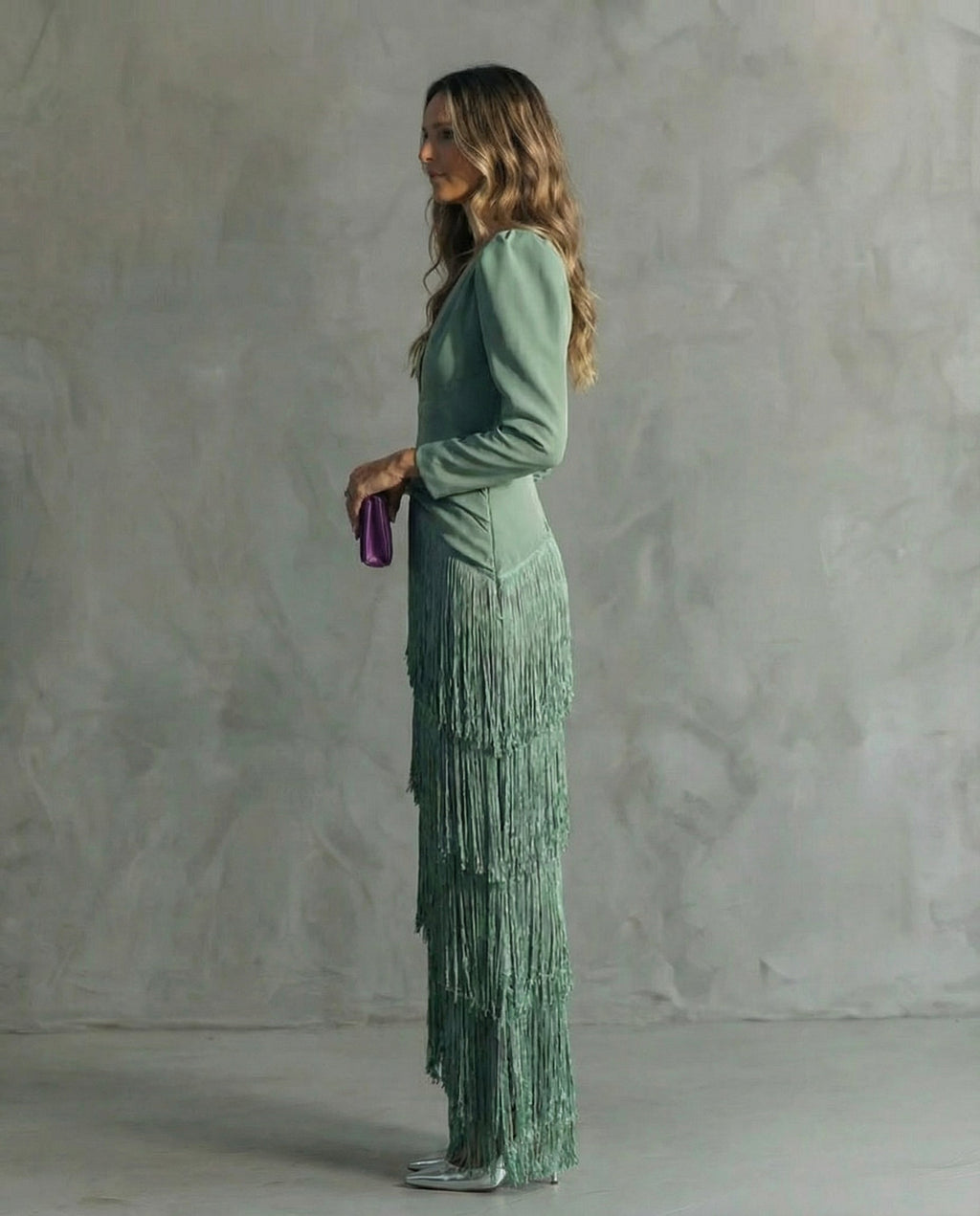 Clara | Robe Midi Élégante à Manches Franges